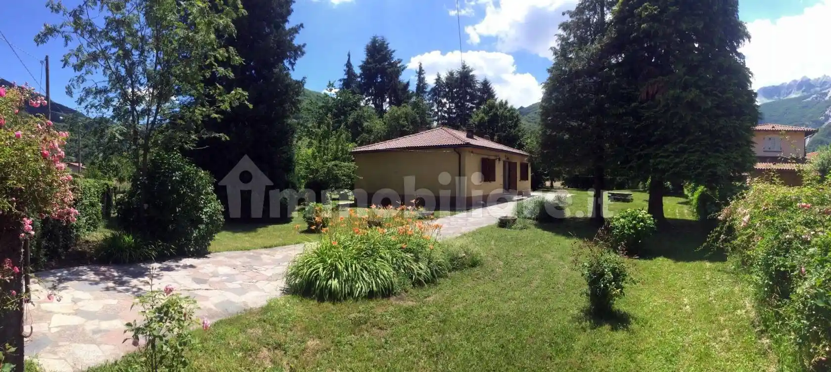 Villa in vendita a Minucciano