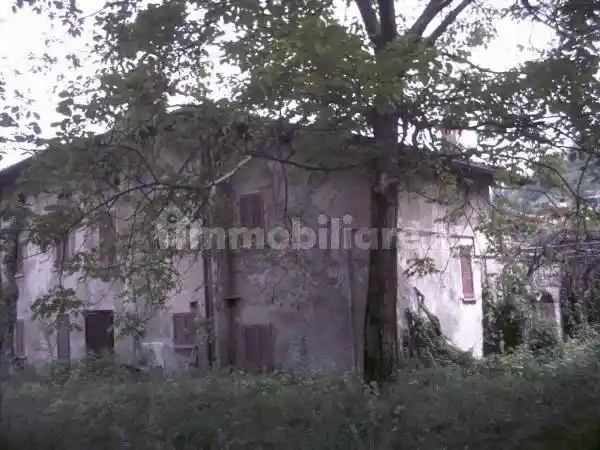 Rustico - Casale in vendita a Sirone