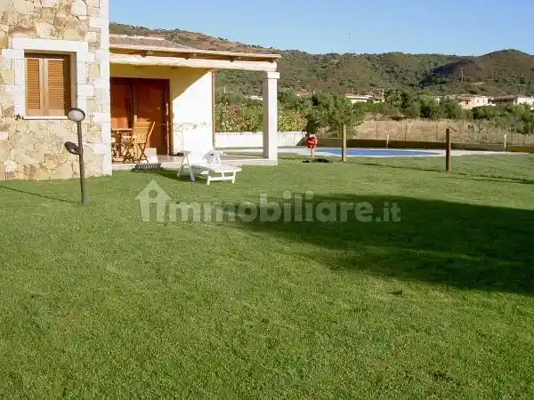 Casa indipendente in vendita a San Teodoro