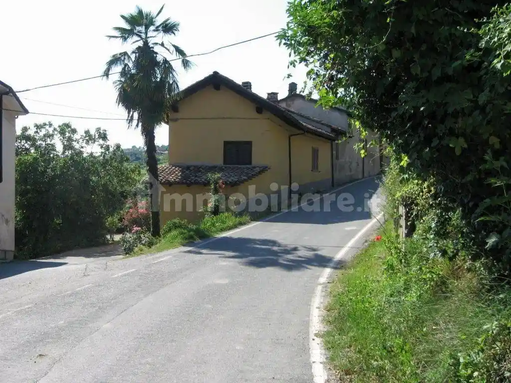Casa indipendente in vendita a Mombello Monferrato