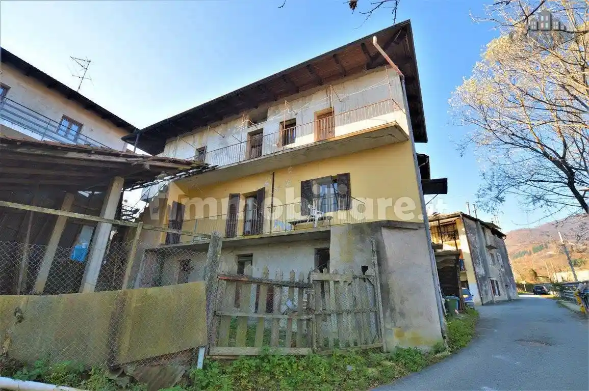 Casa indipendente in vendita a Cuorgnè
