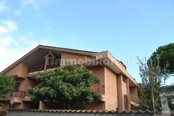 Villa in affitto a Roma