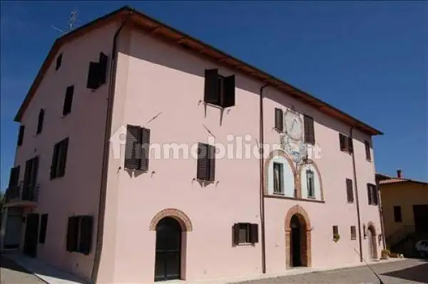 Appartamento in vendita a Castiglione del Lago