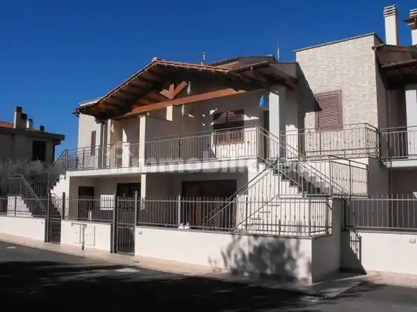 Villetta a schiera in vendita a Montalto di Castro