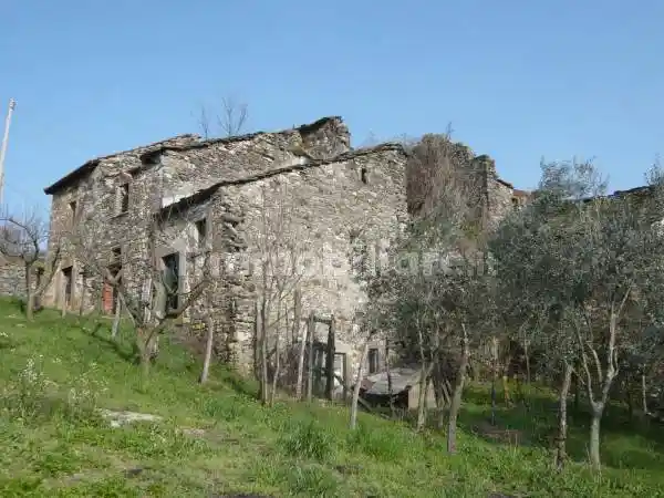 Rustico - Casale in vendita a Pontremoli