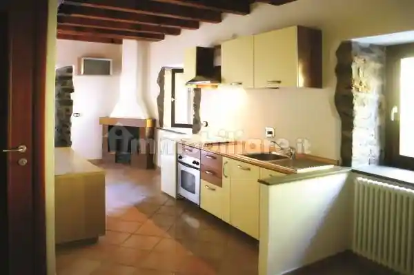 Appartamento in vendita a Licciana Nardi