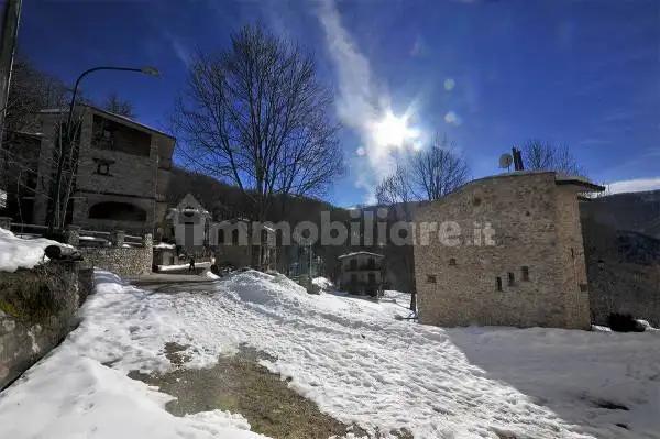 Appartamento in affitto a Roburent