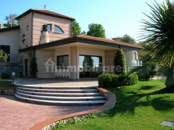 Villa in vendita a Vibo Valentia