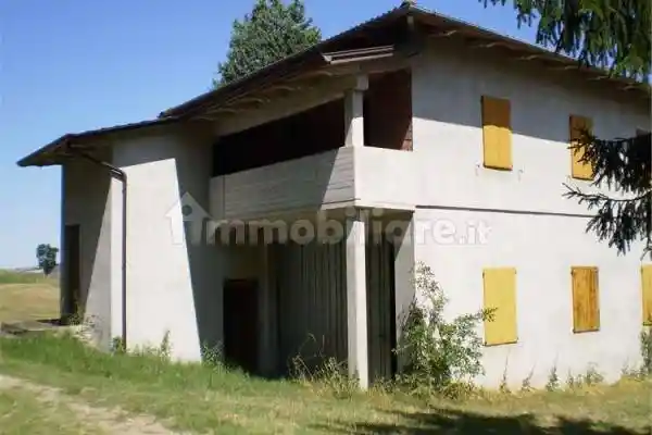 Casa indipendente in vendita a Neviano degli Arduini