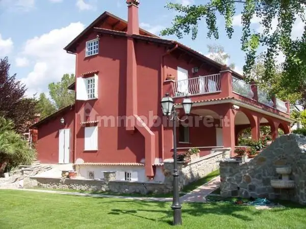 Villa in vendita a Roma