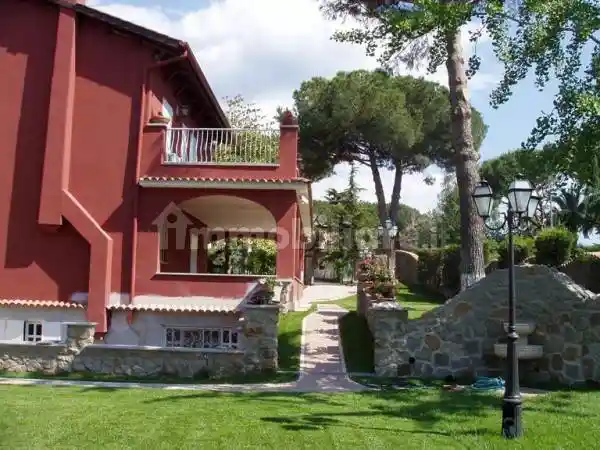 Villa via Pizzo di Calabria 7-11, Appio Claudio - Statuario, Roma - foto 2