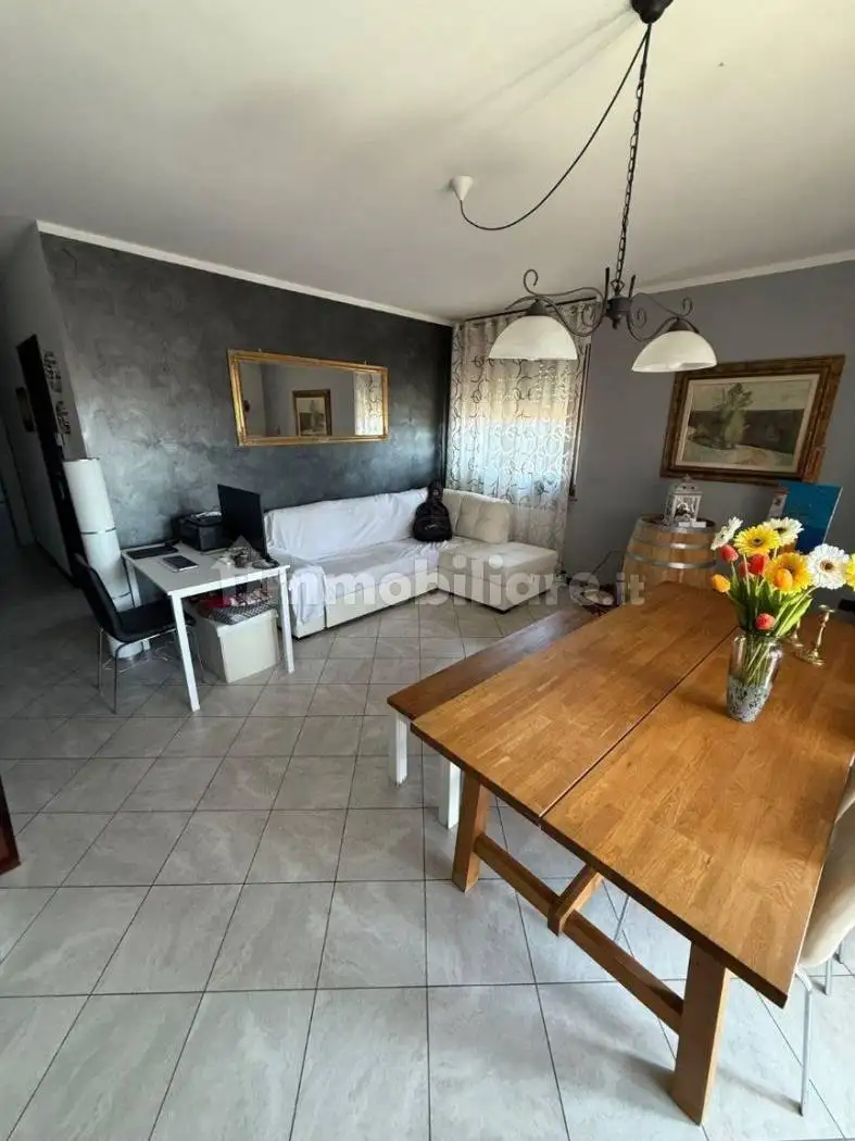 Appartamento in vendita a Novara