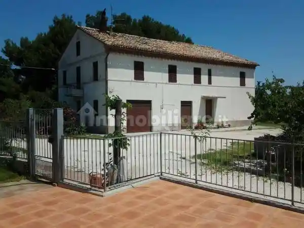 Rustico - Casale in vendita a San Marcello