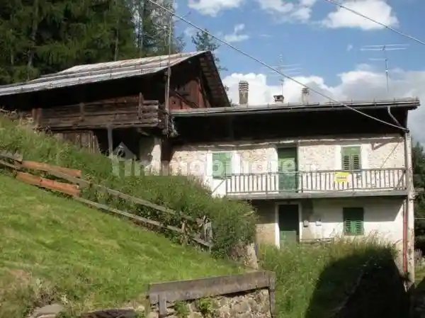 Rustico - Casale in vendita a Rabbi