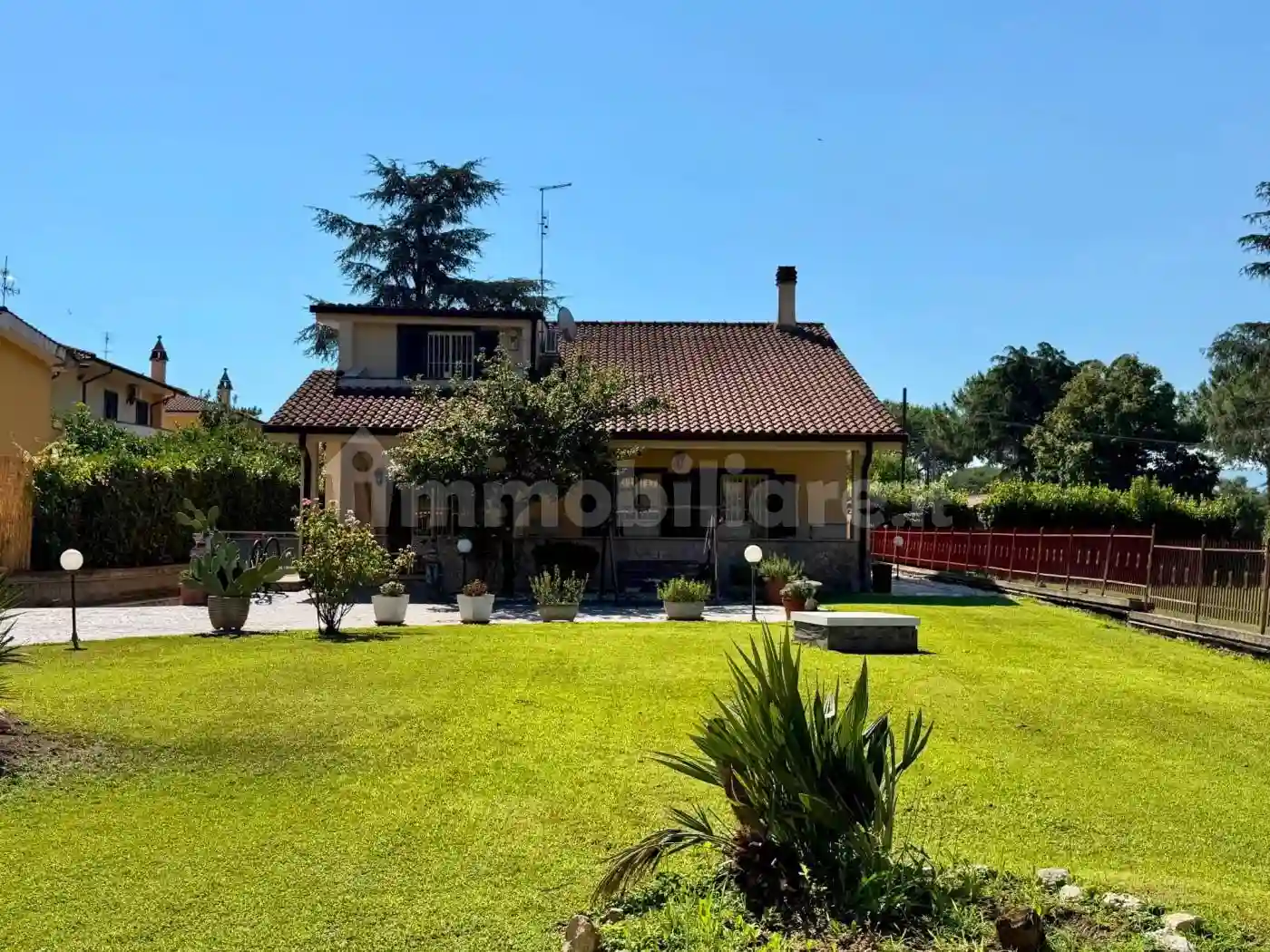 Villa - foto 2