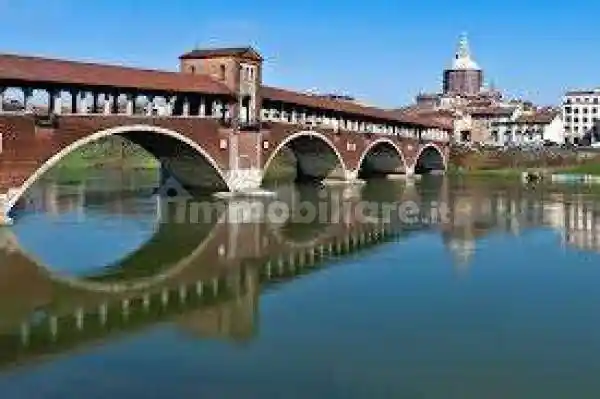 Appartamento in vendita a Pavia