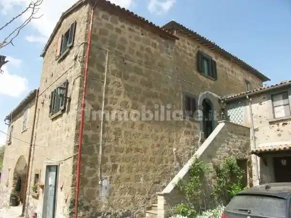 Rustico - Casale in vendita a Bagnoregio