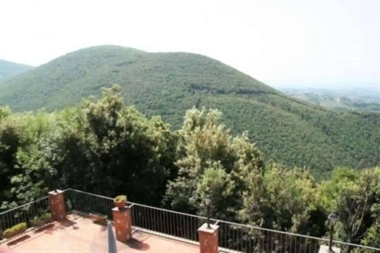 Villa in vendita a Poggio Catino