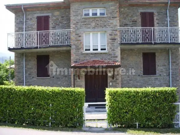 Palazzo - Edificio in vendita a Valmozzola