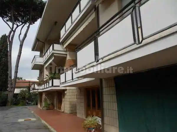 Appartamento in vendita a Camaiore