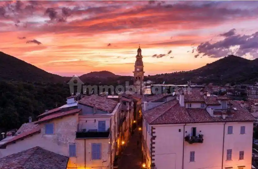 Appartamento in vendita a Poli