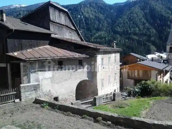 Rustico - Casale in vendita a Mezzana