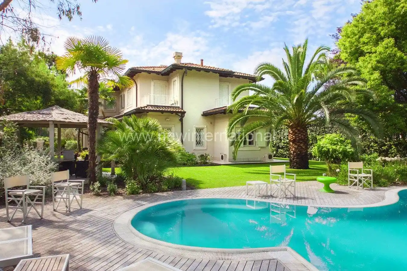 Villa in vendita a Forte dei Marmi
