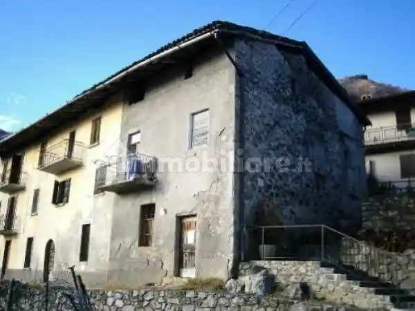 Casa indipendente in vendita a Bracca