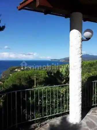 Villa in vendita a Capoliveri