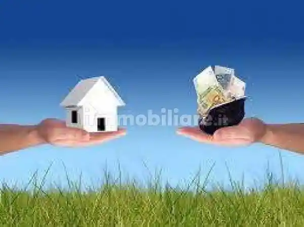 Casa indipendente in vendita a Piacenza