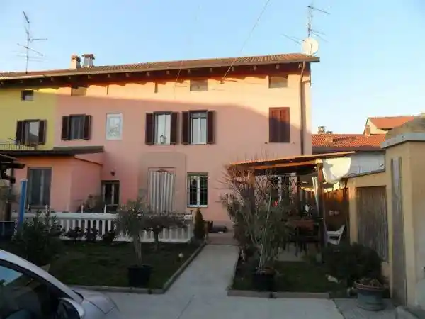 Casa indipendente in vendita a Rive