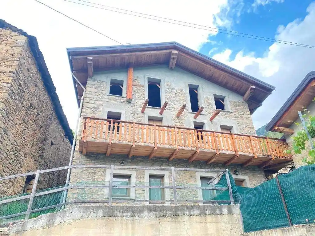 Casa indipendente in vendita a Perosa Argentina