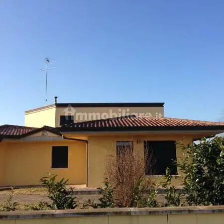 Villa in vendita a Argenta