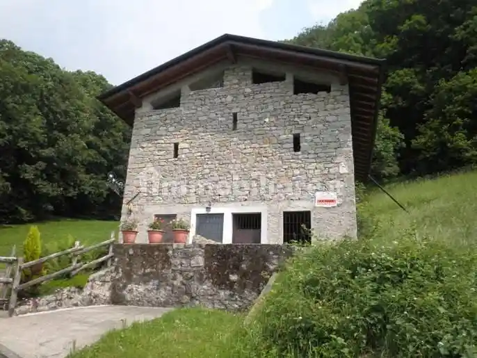 Rustico - Casale in vendita a Costa Serina