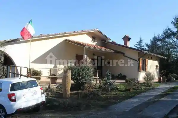 Casa indipendente in vendita a Pontremoli