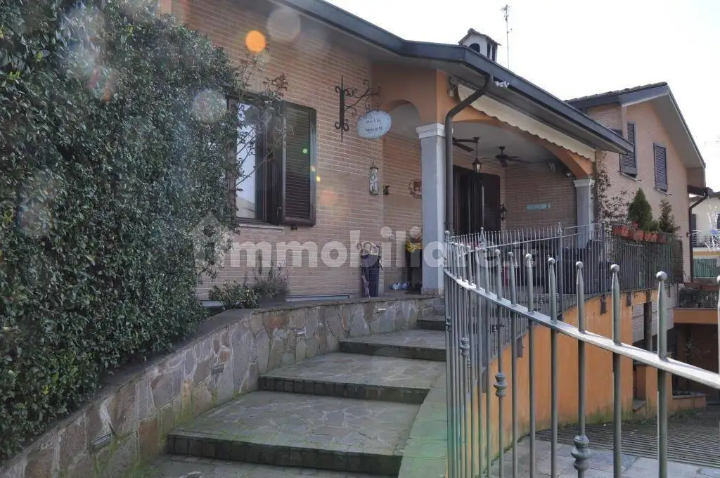 Villetta a schiera in vendita a Paderno Dugnano