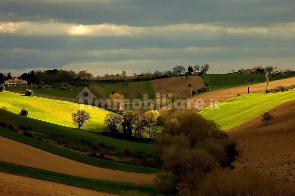 Villa in vendita a Trecastelli