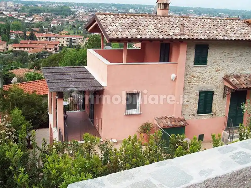 Rustico - Casale in vendita a Pietrasanta