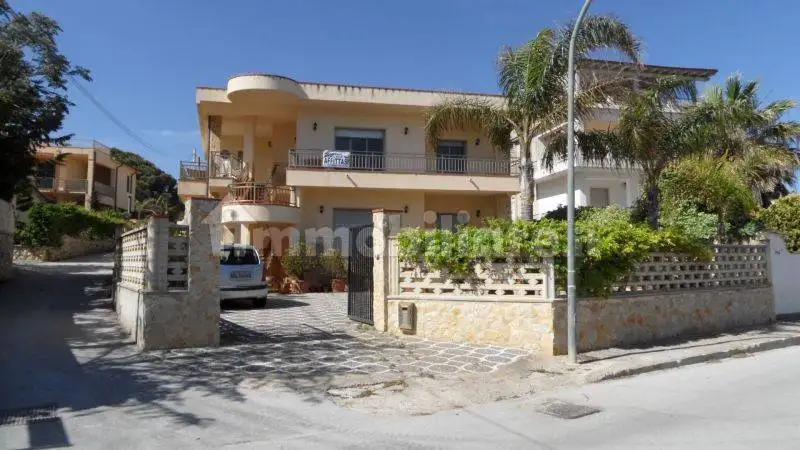 Appartamento in affitto a Menfi