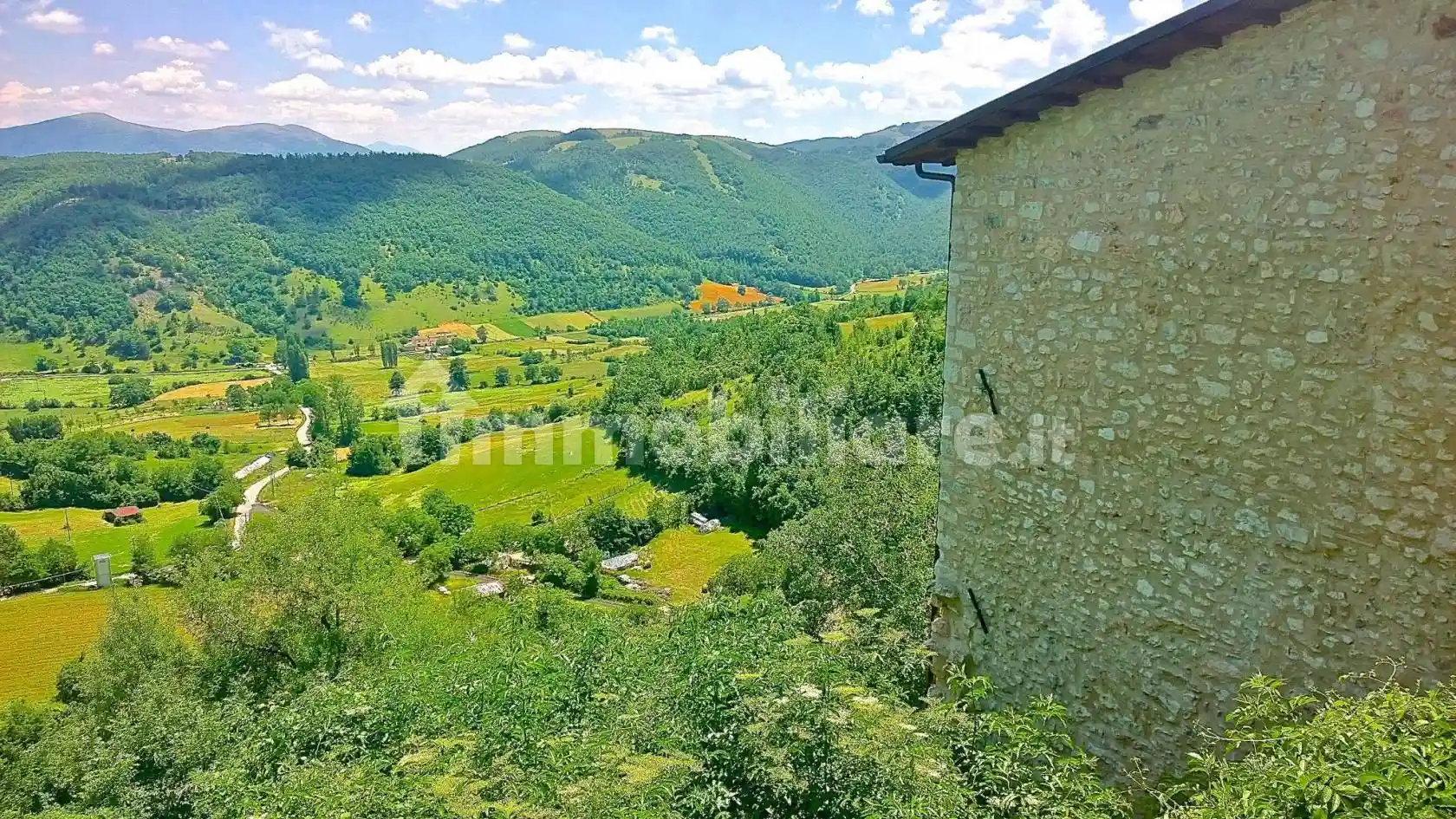 Rustico - Casale in vendita a Sellano