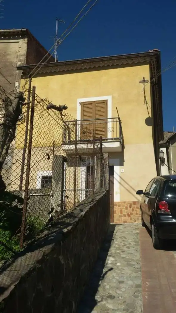 Palazzo - Edificio in vendita a Rovito