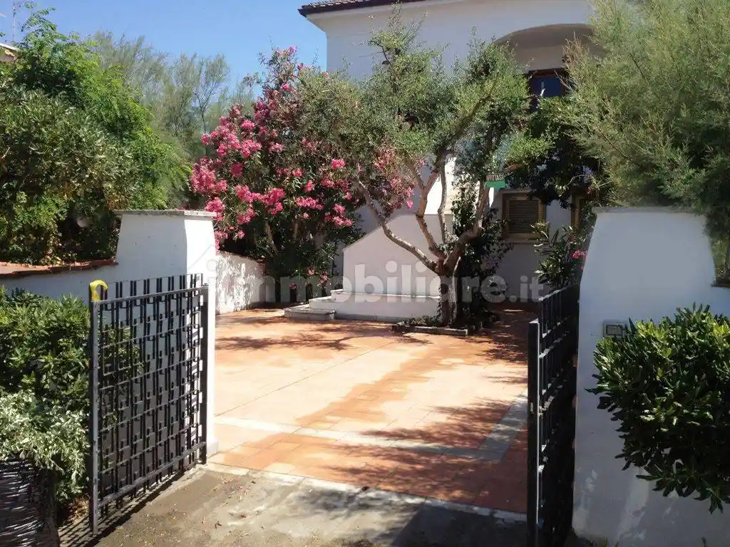 Villa plurifamiliare Lungomare Tor San Lorenzo, Lido dei Coralli - Sabbiedoro, Ardea - foto 4