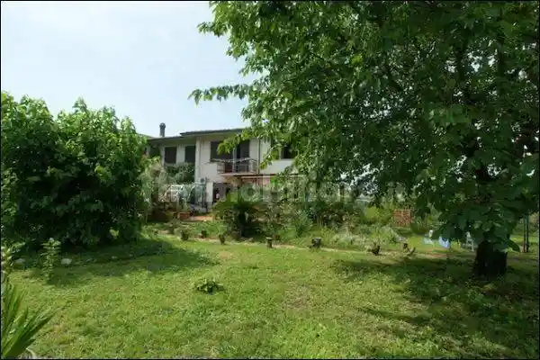 Villa in vendita a Ameglia