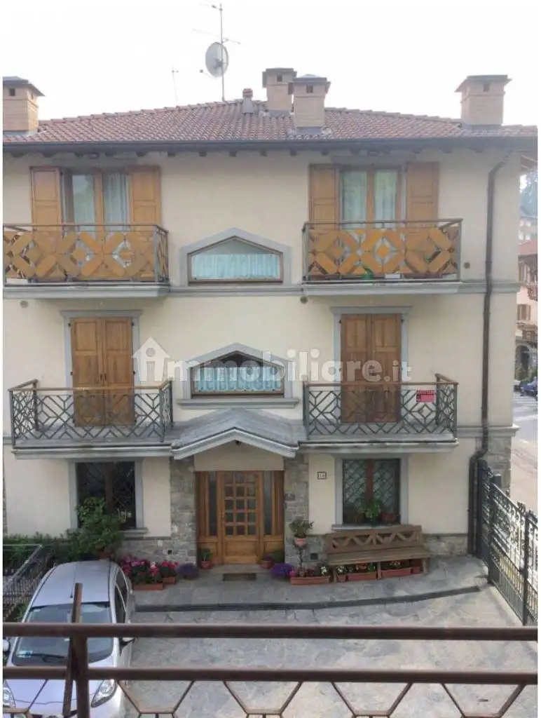 Appartamento in affitto a Selvino