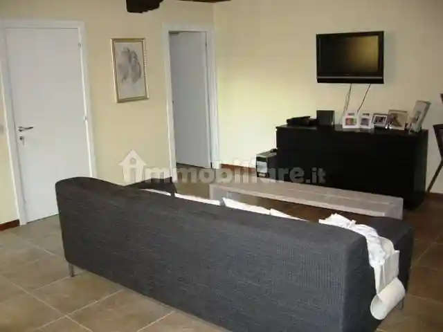 Casa indipendente in vendita a San Severino Marche