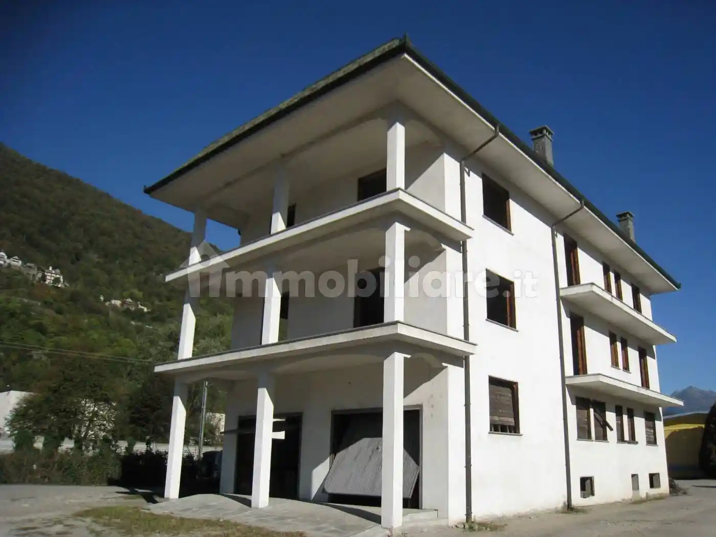 Palazzo - Edificio in vendita a Villadossola