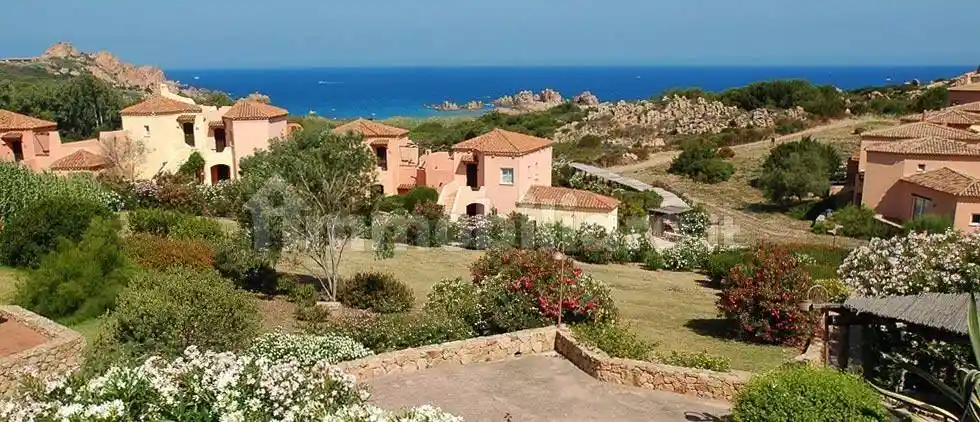 Appartamento in vendita a Trinità d'Agultu e Vignola