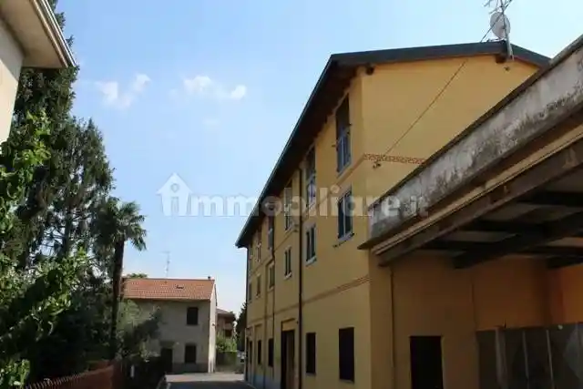 Appartamento in affitto a Oggiona con Santo Stefano