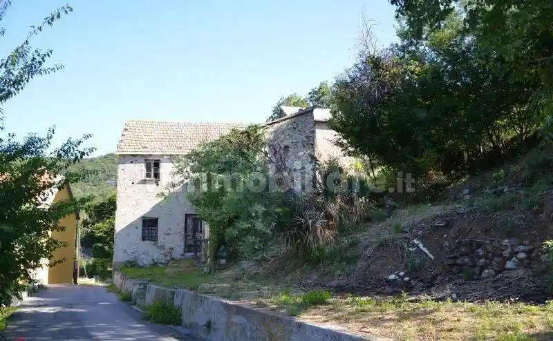 Casa indipendente in vendita a Celle Ligure
