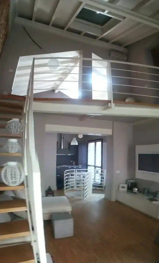 Palazzo - Edificio in vendita a Oleggio